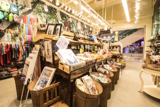 Shopping in Oddor Meanchey